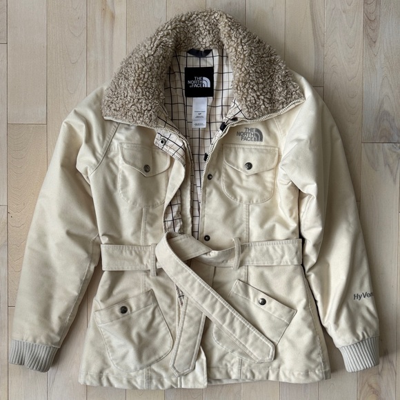 The North Face HyVent Cream Jacket with Sherpa Collar - Picture 1 of 6